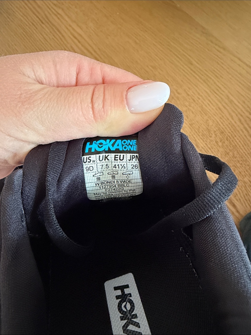 Hoka bondi 8 Women’s Black Athletic Sneakers size 9 - Picture 6 of 6